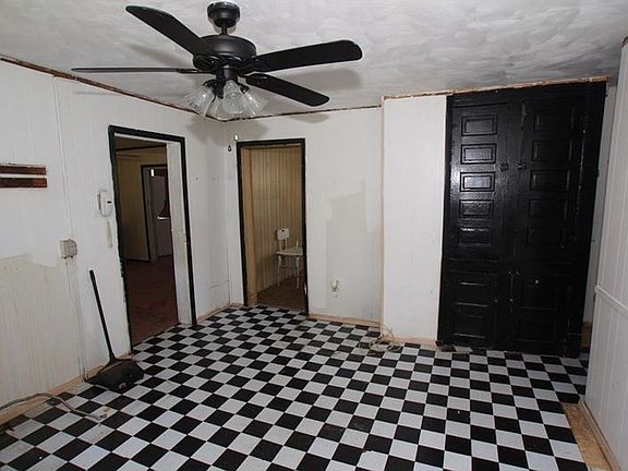 4th image of 620 Highland Ave