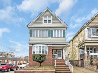 109 W 42nd St #1, Bayonne, NJ 07002