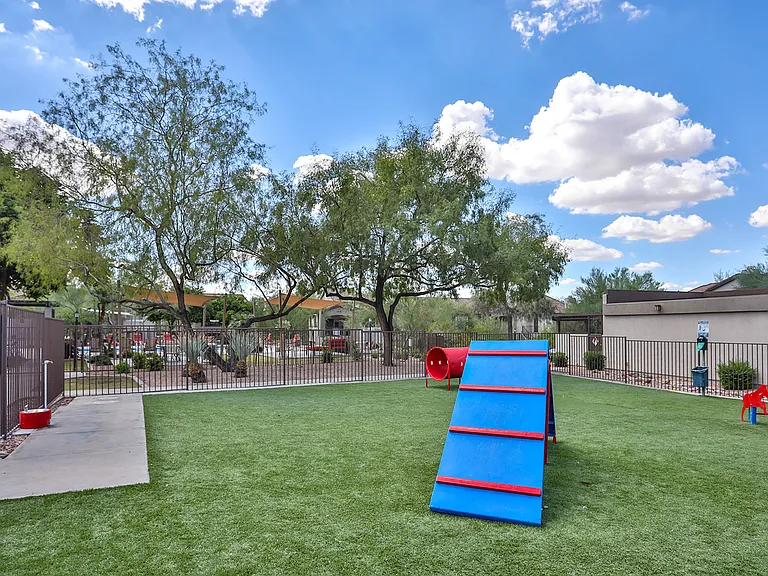 Kota North Scottsdale — Photo 23