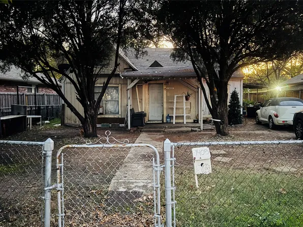 7405 Denton Dr, Dallas, TX 75235