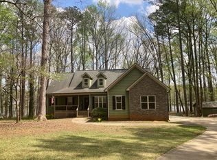 585 Sullivan Rd, Newnan, GA 30265