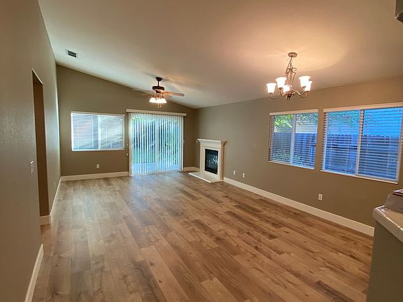 5th image of 1856 Ambridge Dr
