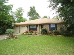 5430 Minner Dr, Beaumont, TX 77708