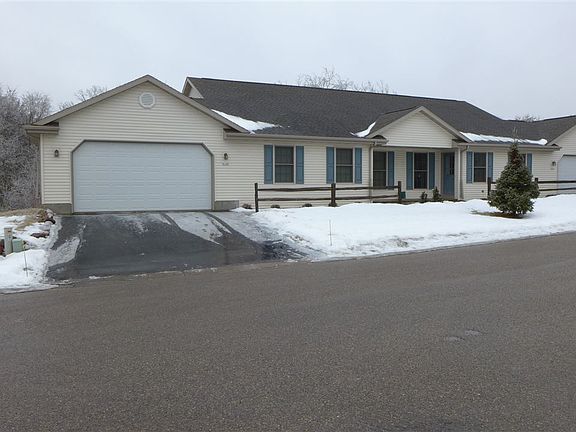 2nd image of 810 Sunridge Ct Unit A