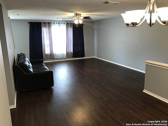 4th image of 6654 Beech Trail Dr
