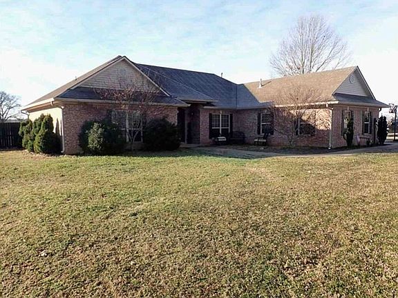 4th image of 606 Bonnie Bell Ln