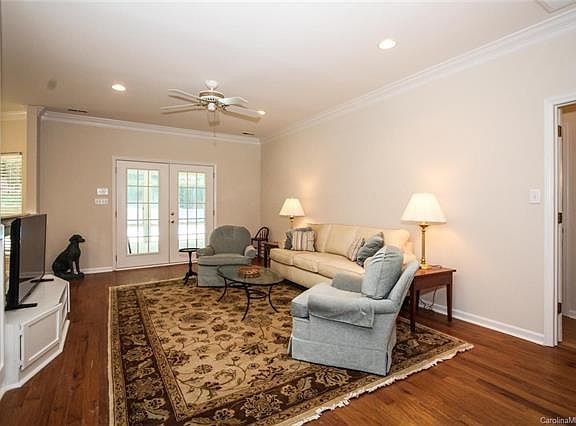 2nd image of 6933 Kersfield Pl