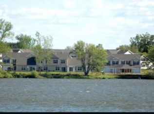 145 Pond View Hts, Rochester, NY 14612