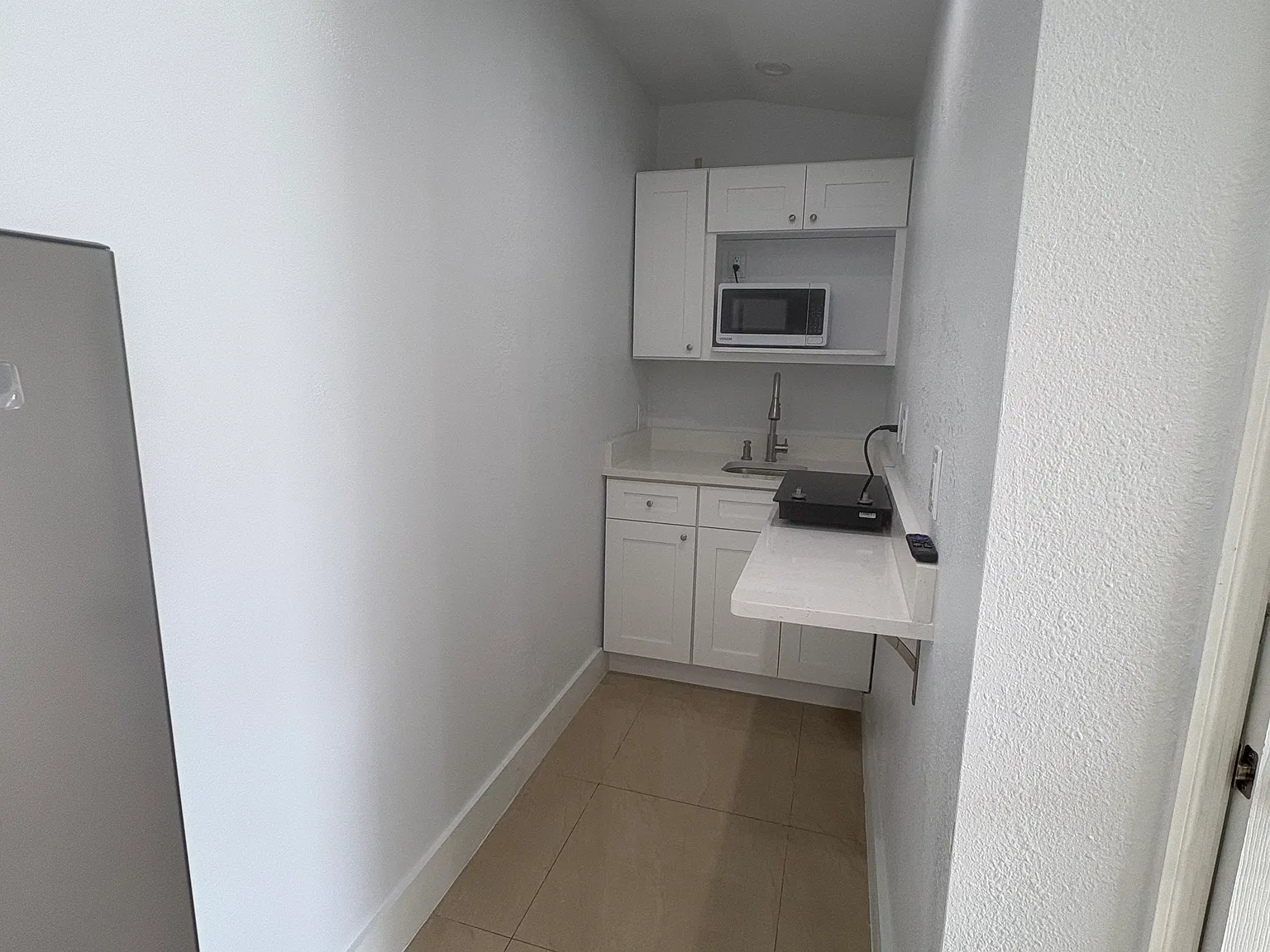 1 bed, $800 — Photo 2