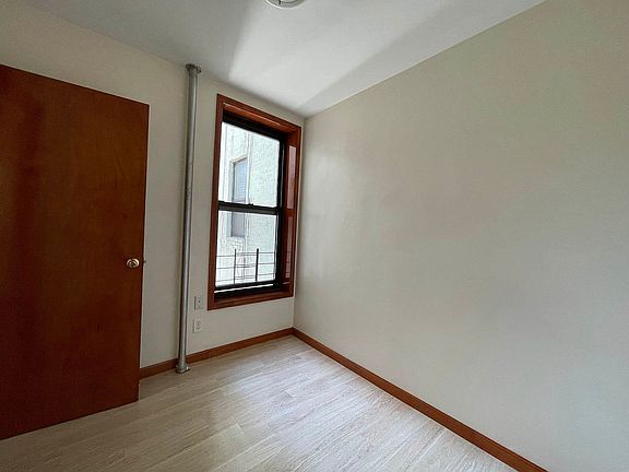 3rd image of 123 Mott St #4C