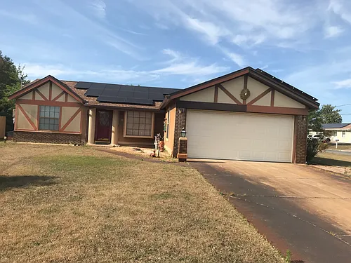 705 Joan Ln Photo 1