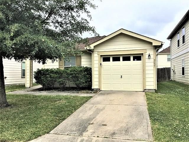 1st image of 2627 Skyview Grove Ct