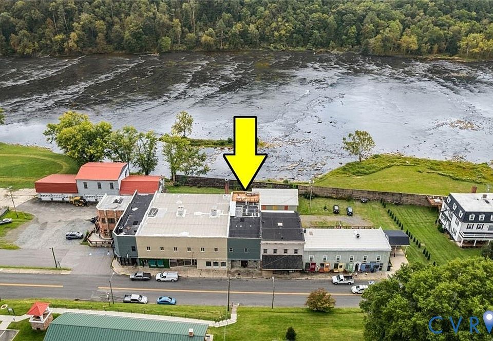 1st image of 472 W Main St