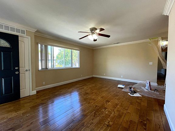 3rd image of 308 San Miguel Ct APT 4