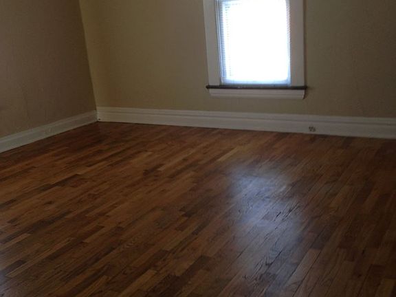 3rd image of 1450 Eastern Ave SE #2