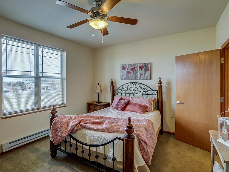 Grant- Bedroom