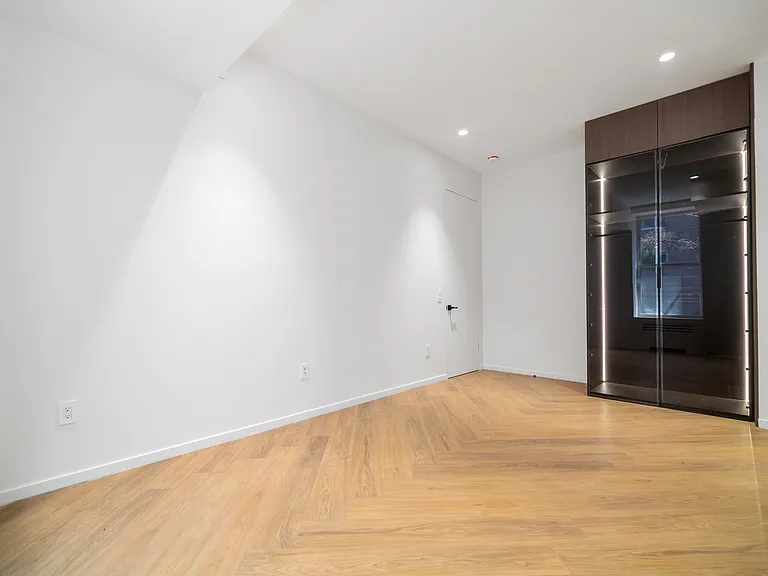 294 Elizabeth St #2A — Photo 4