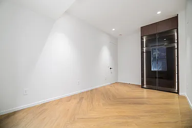 Rented by MATTHEW D HOMAPOUR, LREB