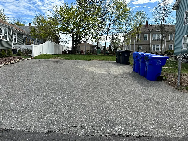 524 Warren Ave — Photo 32