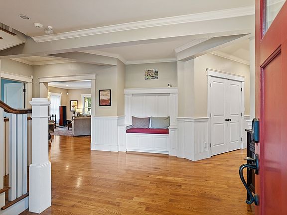 2nd image of 5 Walnut St