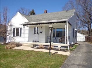 110 Smyles Dr, Rochester, NY 14609