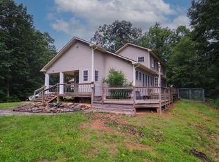 627 Whispering Rdg, Hillsville, VA 24343
