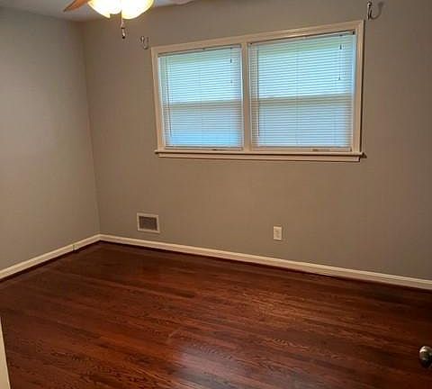 4th image of 2902 Wallingford Ct