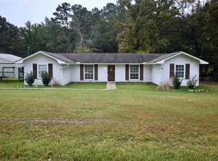76 Little John Ln, Dry Prong, LA 71423