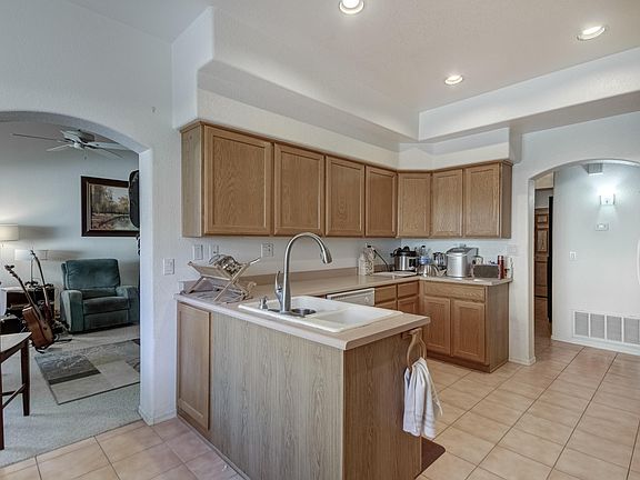 4th image of 45 E 9th Pl Unit 63