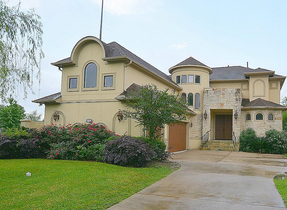 1st image of 4701A Braeburn Dr