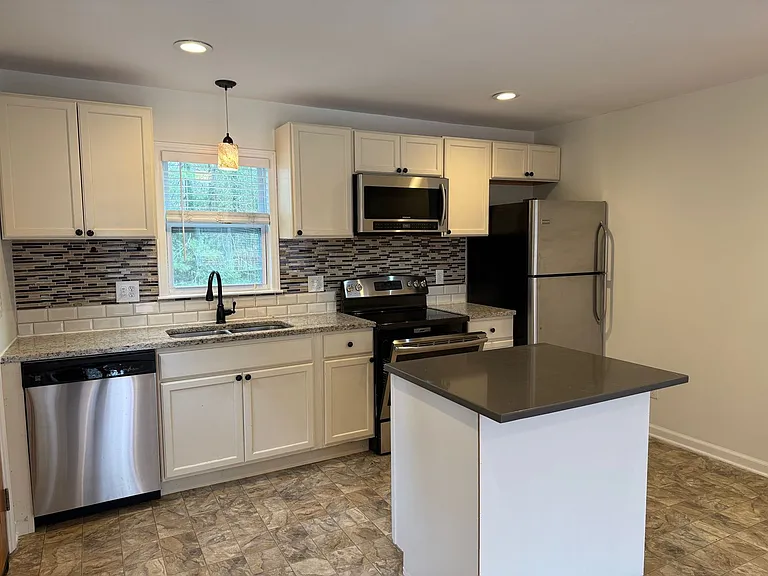 200 S Oconeechee Ave — Photo 9