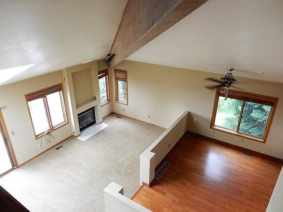 5th image of 634 Ridgeside Dr