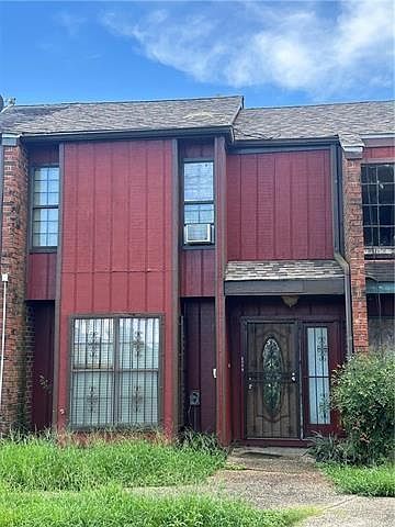 1st image of 1007 Chimney Wood Ln