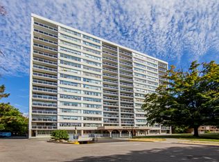 205 Queen Mary Dr, Oakville, ON L6K 3K8