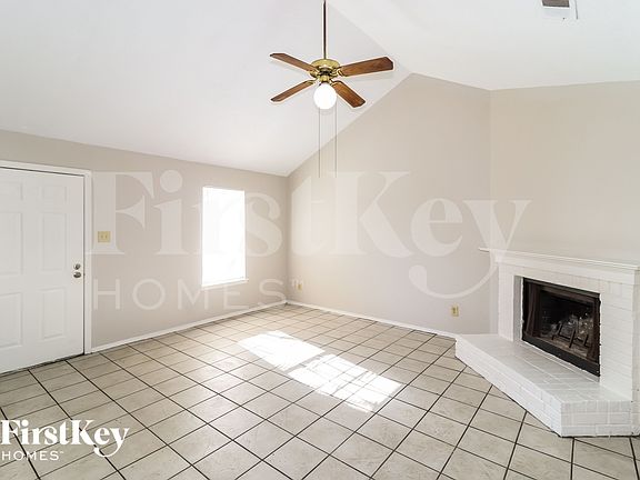 3rd image of 5812 Ashridge Pl
