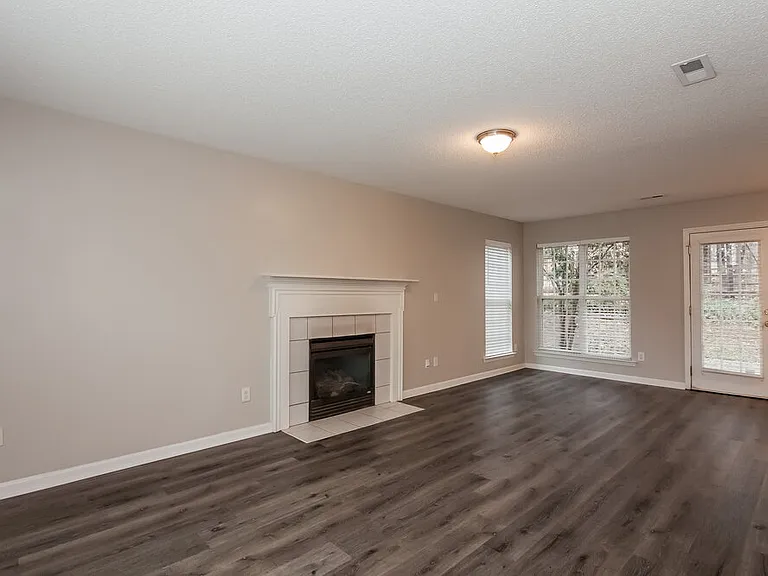 5937 Hedgecrest Pl — Photo 4