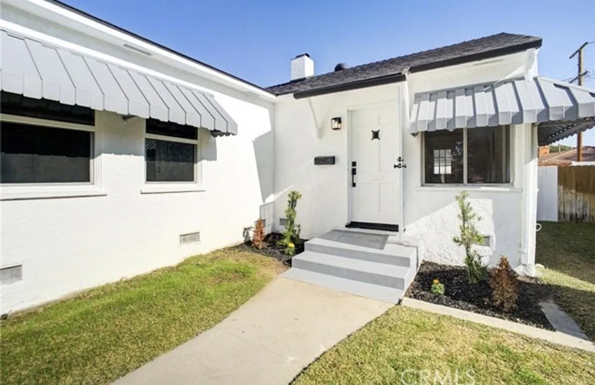 2 bed, 768 sqft, $3,000 — Photo 1