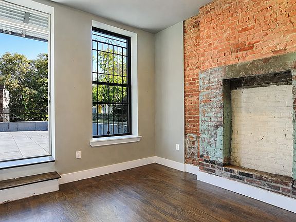3rd image of 1191 Bedford Ave #2B