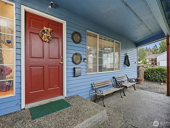 3rd image of 2002 127th Drive NE