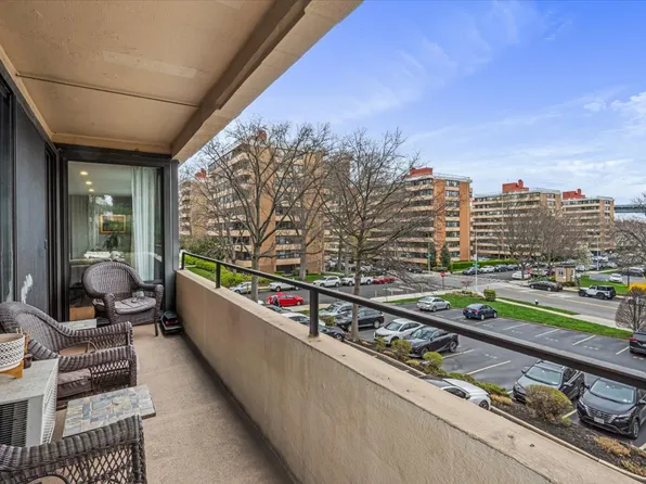 162-40 Ninth Avenue image 1 of 28