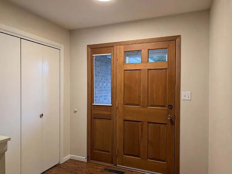 2408 S Gladys Ave — Photo 11