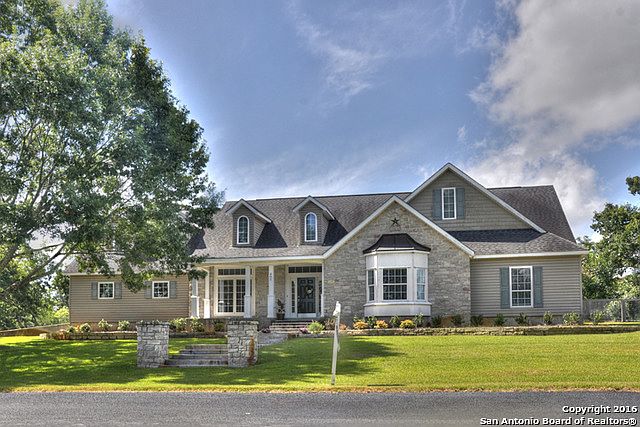 1st image of 402 Tailwind Dr