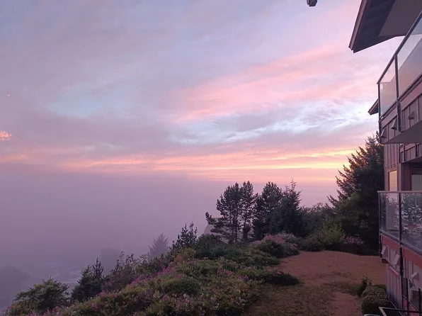17744 N Highway 101, Brookings, OR 97415