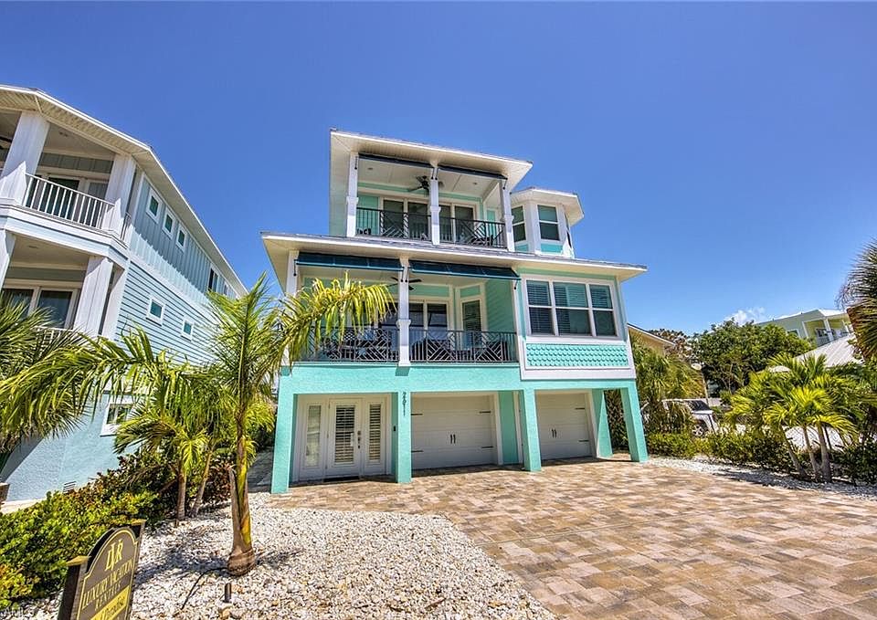 1st image of 2611 Estero Blvd