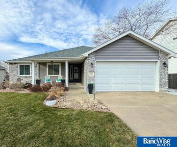 3111 Pointe Cir, Lincoln, NE, 68506