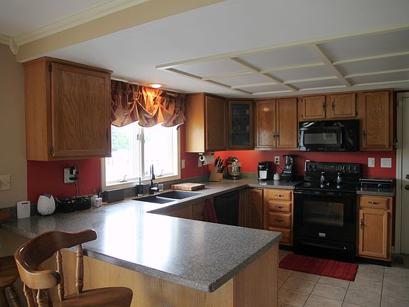 Kitchen 11X13 Photo #1