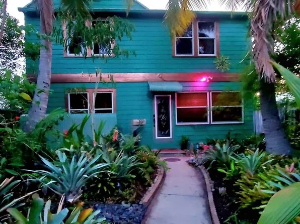 215 N Palmway, Lake Worth, FL 33460