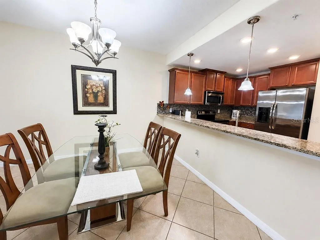 2 bed, 2.0 bath, 1409 sqft, $2,250 — Photo 4