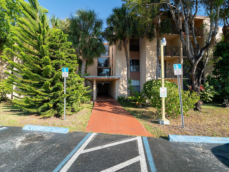 1st image of 14421 N Kendall Dr APT M212