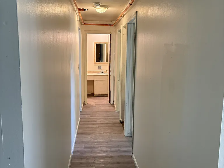 505-515 Stevens Dr #105 — Photo 2